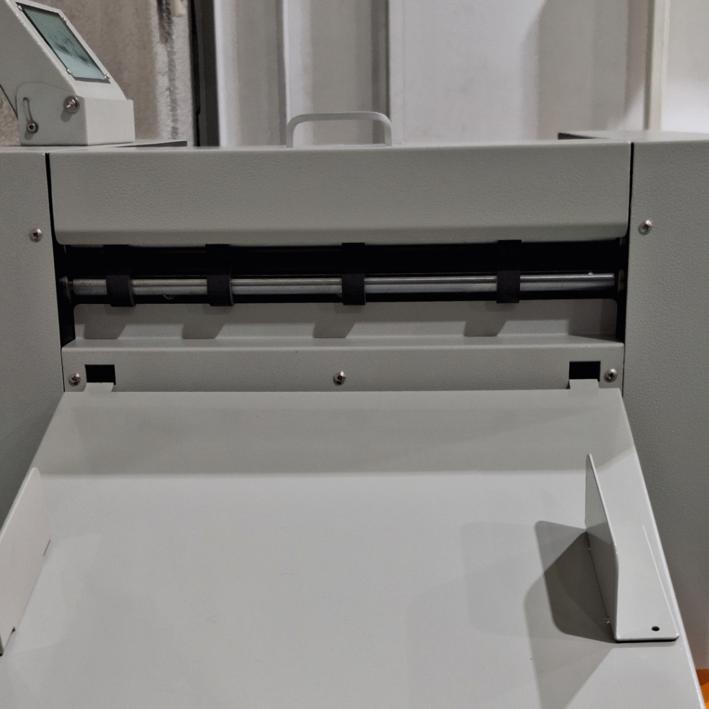 Paper Creasing Machine in UAE | Cutnbind | Q-Creaser